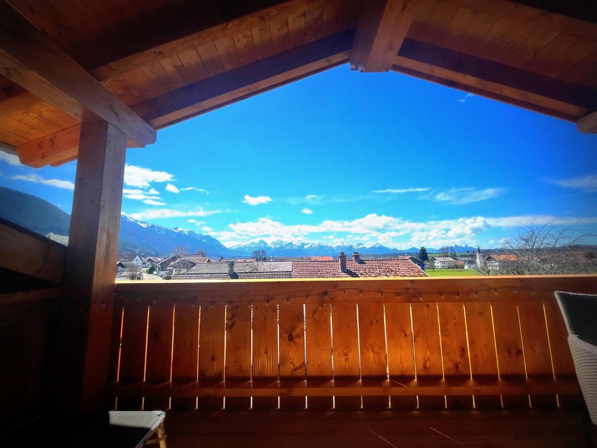 23 Neu Erbaute Ferienwohnung Mit Schloss- Und Panoramablick Halblech Dış mekan fotoğraf