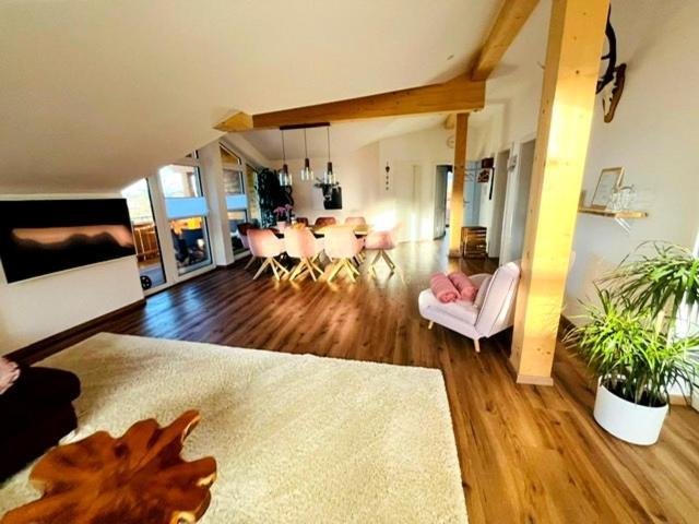 23 Neu Erbaute Ferienwohnung Mit Schloss- Und Panoramablick Halblech Dış mekan fotoğraf